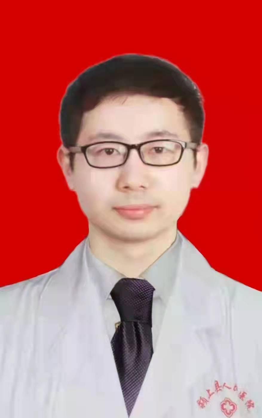 黃敬宇  研究生   醫(yī)師.jpg